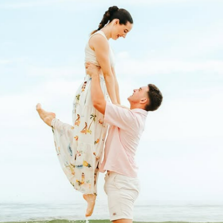 Jasmin Arndt shares her life and love with James Ewens.